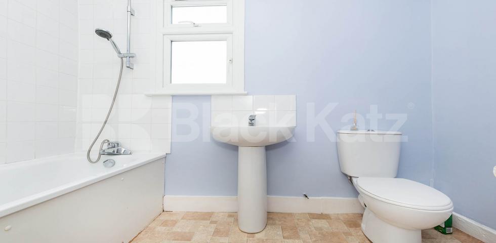 			NEW INSTRUCTION!, 1 Bedroom, 1 bath, 1 reception Flat			 Effingham Road, HARINGEY LADDER